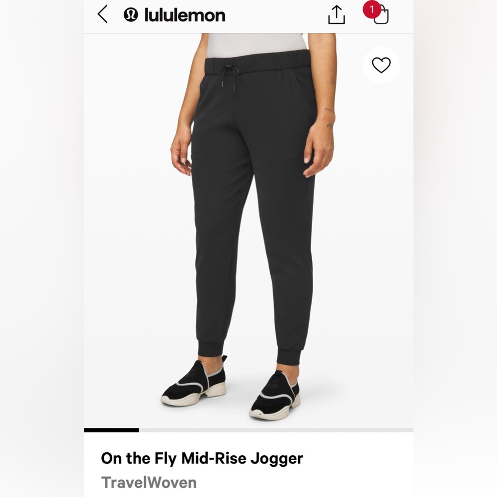 Like new - Lululemon on the fly mid rise jogger